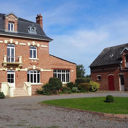 Chez Berenice Et Clement Miraumont Bagian luar foto