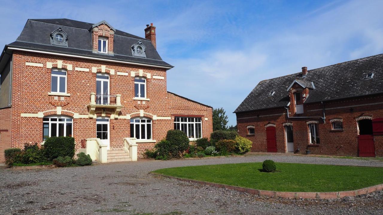 Chez Berenice Et Clement Miraumont Bagian luar foto